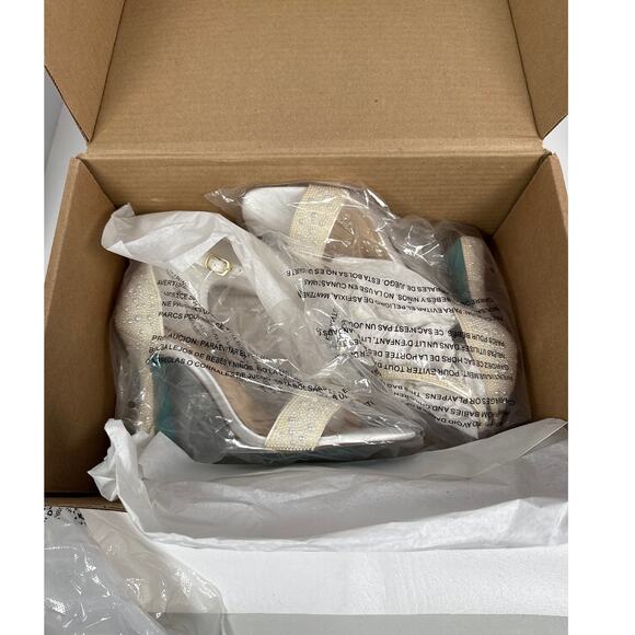 Betsey Johnson Sandals Dani Pearl Womens 7.5 M  Ivory Spool Heel Ankle Buckle - Picture 11 of 11